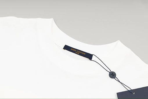 ルイヴィトンバックカラフルな文字エンボス半袖Tシャツ