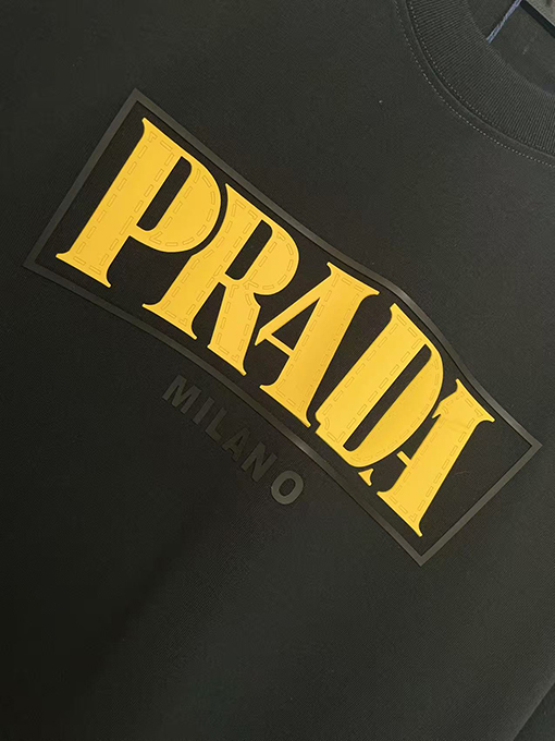 プラダ新しい立体シリコンTシャツ
