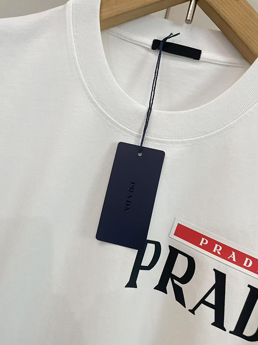 プラダ新しい赤いOEM Tシャツ