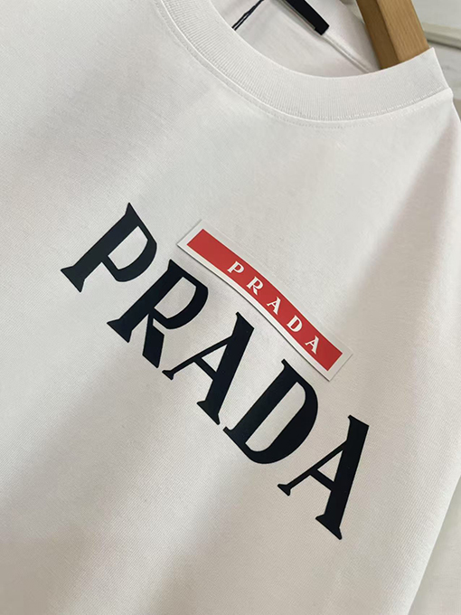 プラダ新しい赤いOEM Tシャツ