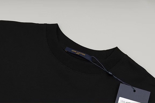 ルイヴィトンバックカラフルな文字エンボス半袖Tシャツ