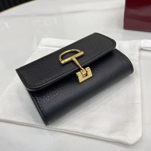 グッチ牛革短い財布