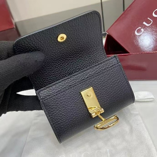 グッチ牛革短い財布