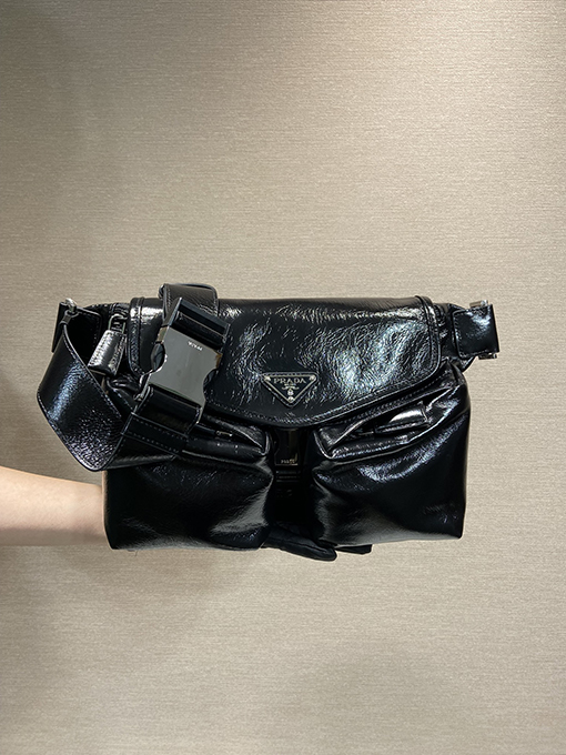 プラダショルダーバッグファッション