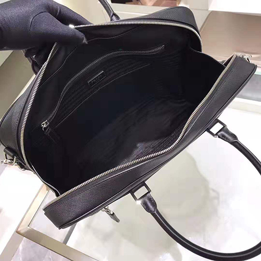 プラダメンズハンドバッグ