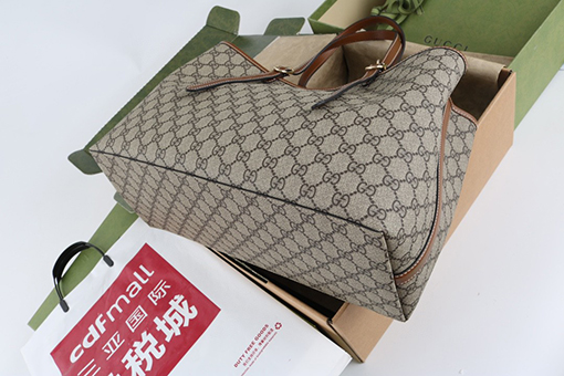 グッチ牛革トートバッグ