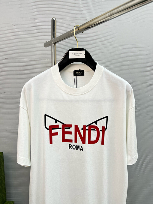 フェンディクラシックカラーTシャツ