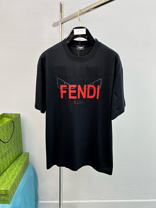 フェンディクラシックカラーTシャツ
