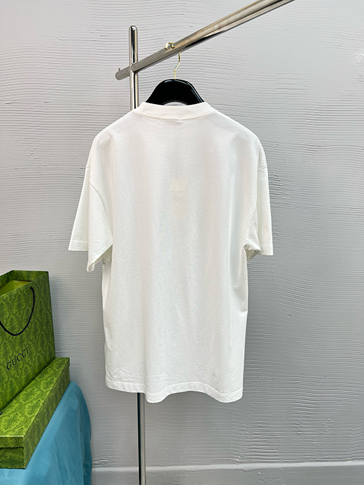 フェンディクラシックカラーTシャツ