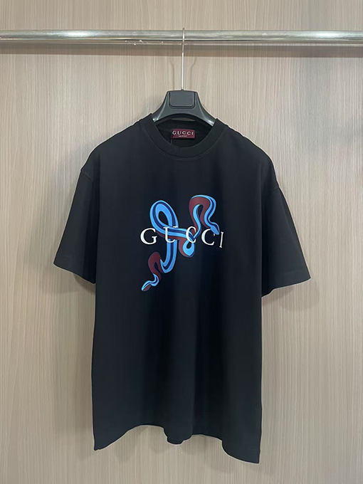 グッチスネークイヤー限定アルファベットTシャツ
