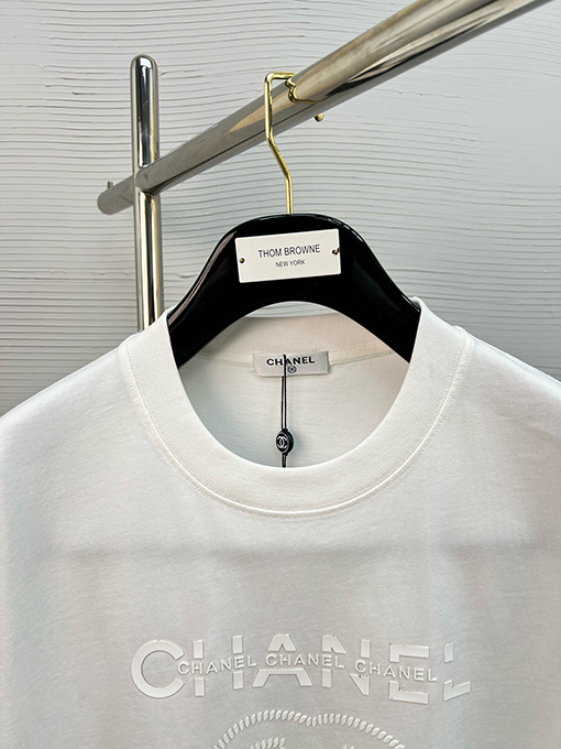 シャネル25SSクラシックカラーTシャツ
