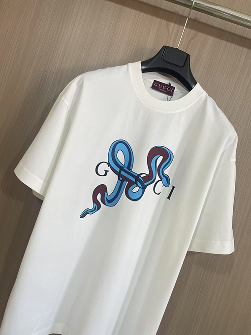 グッチスネークイヤー限定アルファベットTシャツ