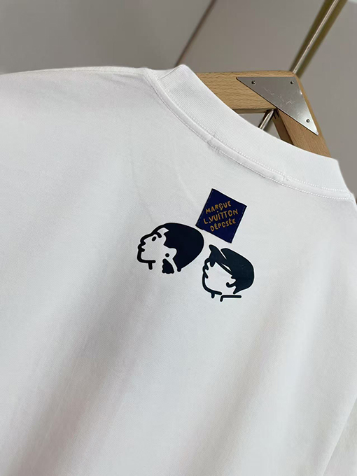 ルイヴィトン2025ショー愛のTシャツ