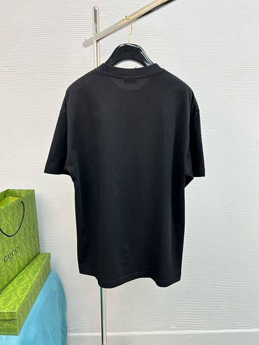 フェンディクラシックカラーTシャツ