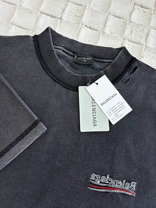 バレンシアガスーパーコピー新しいコーラ古い磨かれた半袖Tシャツ