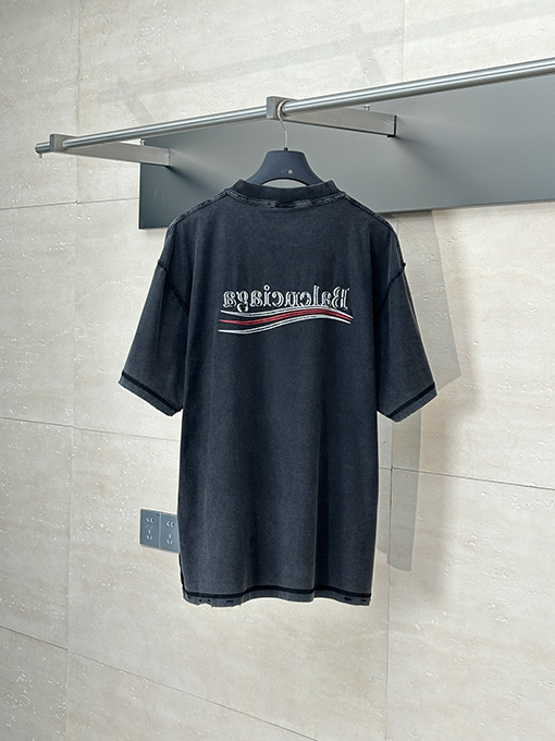バレンシアガスーパーコピー新しいコーラ古い磨かれた半袖Tシャツ