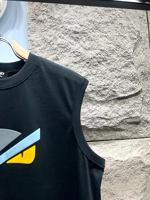 フェンディスーパーコピー新しいモンスターロゴベストTシャツ