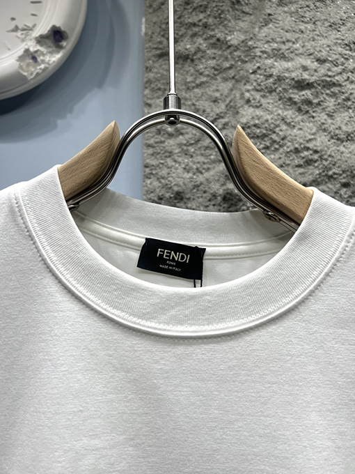 フェンディスーパーコピー新しいモンスターロゴベストTシャツ