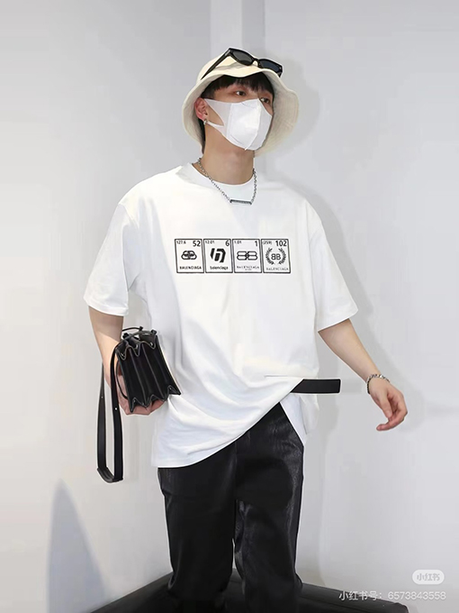 バレンシアガ新しいエコロゴ半袖Tシャツ