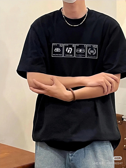 バレンシアガ新しいエコロゴ半袖Tシャツ
