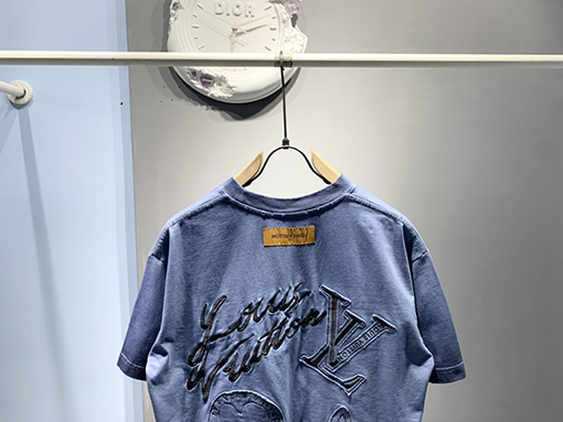 ルイヴィトン新しいロゴカットTシャツ
