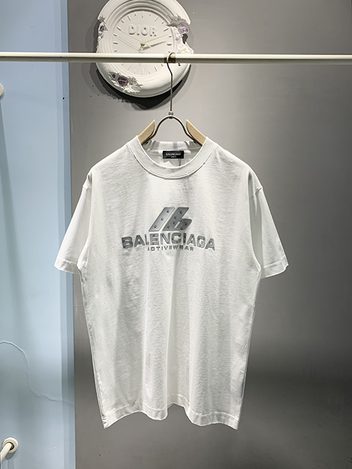 バレンシアガ新しい立体厚板ねじプリントTシャツ