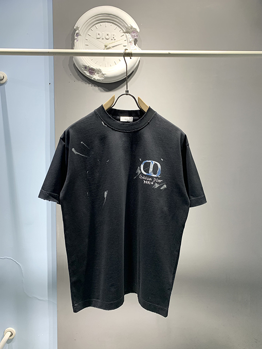 ディオール新しい手描きグラフィックTシャツ