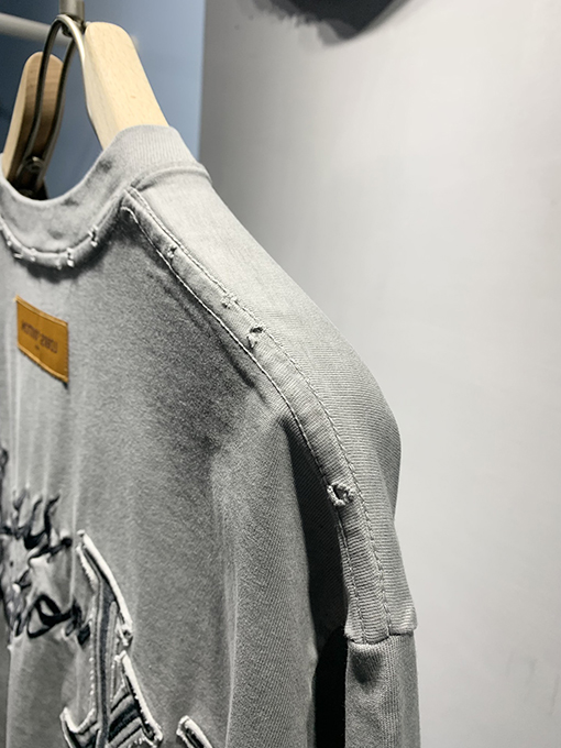 ルイヴィトン新しいロゴカットTシャツ
