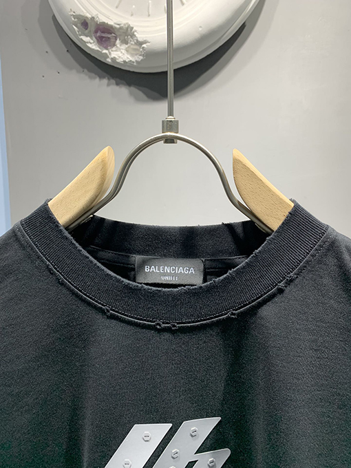 バレンシアガ新しい立体厚板ねじプリントTシャツ