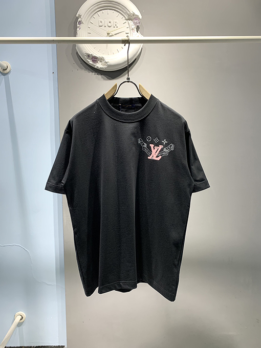 ルイヴィトンコピーロゴプリントTシャツ