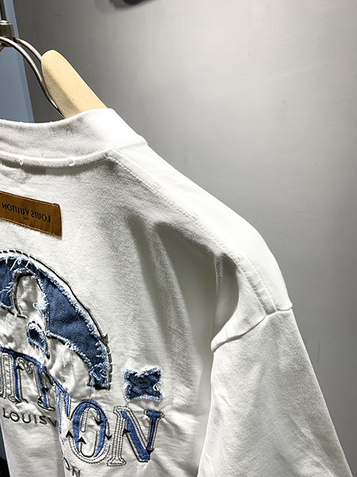 ルイヴィトン新しいデニムパッチ刺繍Tシャツ