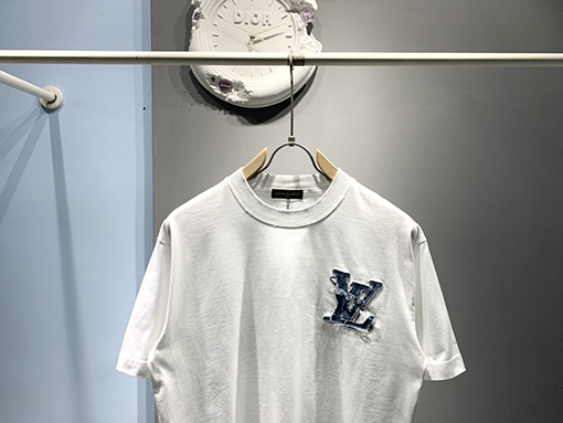 ルイヴィトン新しいデニムパッチ刺繍Tシャツ