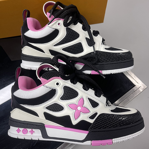ルイヴィトンコピー  レディース Louis V Skate Sneaker 24FW スニーカー
