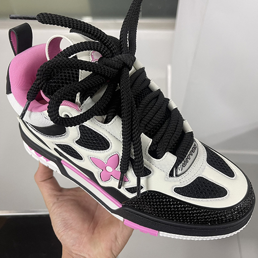 ルイヴィトンコピー  レディース Louis V Skate Sneaker 24FW スニーカー