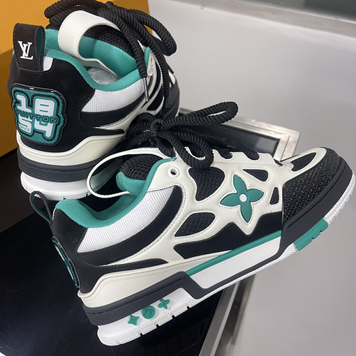 ルイヴィトンコピー  レディース Louis V Skate Sneaker 24FW スニーカー
