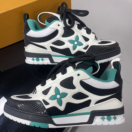ルイヴィトンコピー  レディース Louis V Skate Sneaker 24FW スニーカー