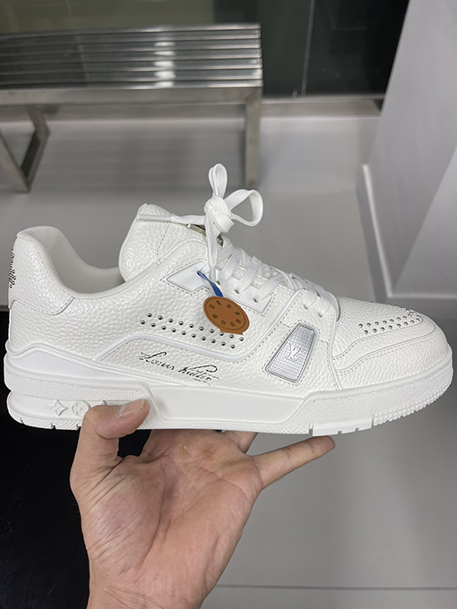 ルイヴィトン Trainer Sneaker 24FW スニーカー