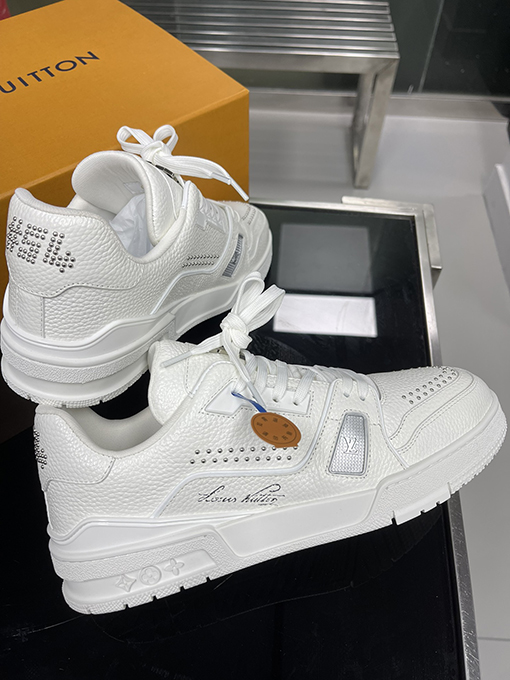 ルイヴィトン Trainer Sneaker 24FW スニーカー