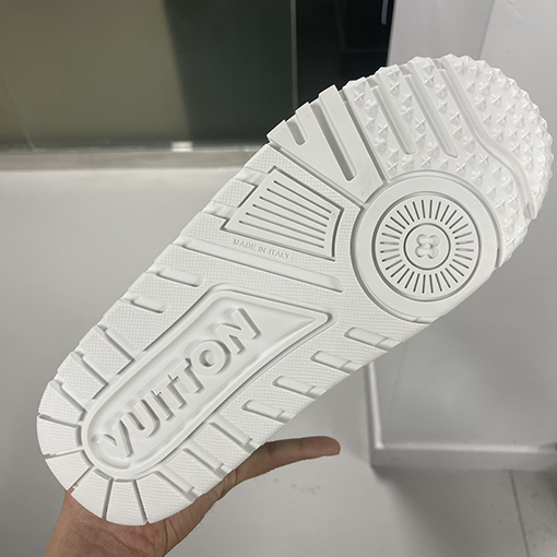 ルイヴィトン Trainer Maxi 24SS 牛のスニーカー