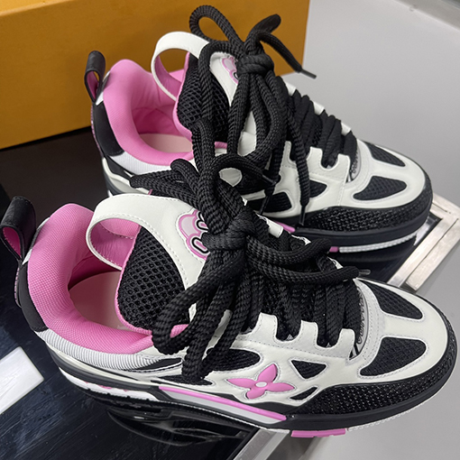 ルイヴィトンコピー  レディース Louis V Skate Sneaker 24FW スニーカー
