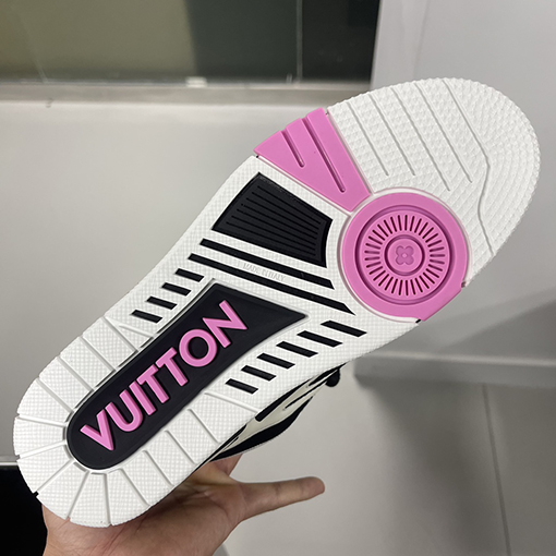 ルイヴィトンコピー  レディース Louis V Skate Sneaker 24FW スニーカー