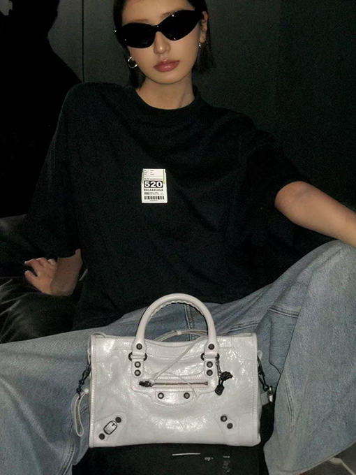 バレンシアガ25ssバレンタイン限定520タグ付箋丸首半袖Tシャツ