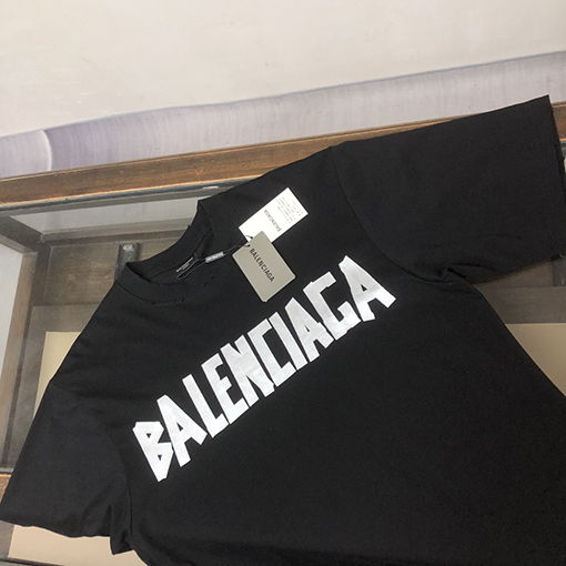 バレンシアガ OSのゆるいバージョン半袖Tシャツ