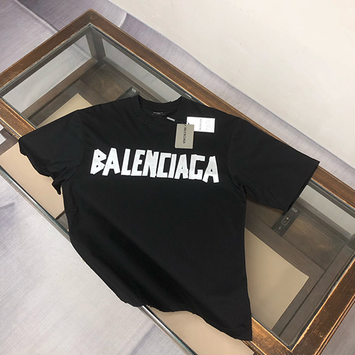バレンシアガ OSのゆるいバージョン半袖Tシャツ