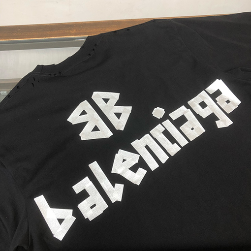 バレンシアガ OSのゆるいバージョン半袖Tシャツ