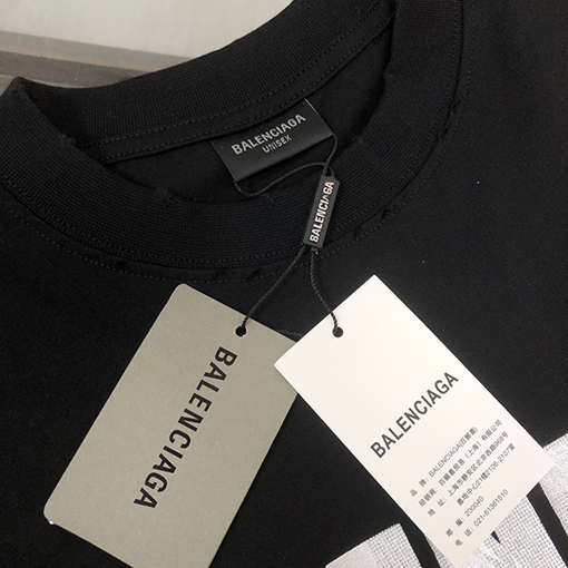 バレンシアガ OSのゆるいバージョン半袖Tシャツ