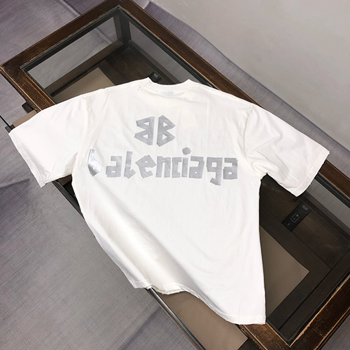 バレンシアガ OSのゆるいバージョン半袖Tシャツ