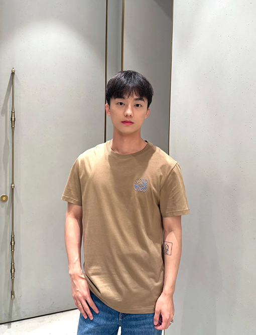 ロエベ刺繍半袖Tシャツ