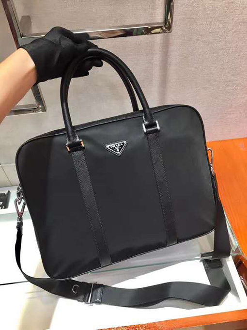 プラダファッションブリーフケース