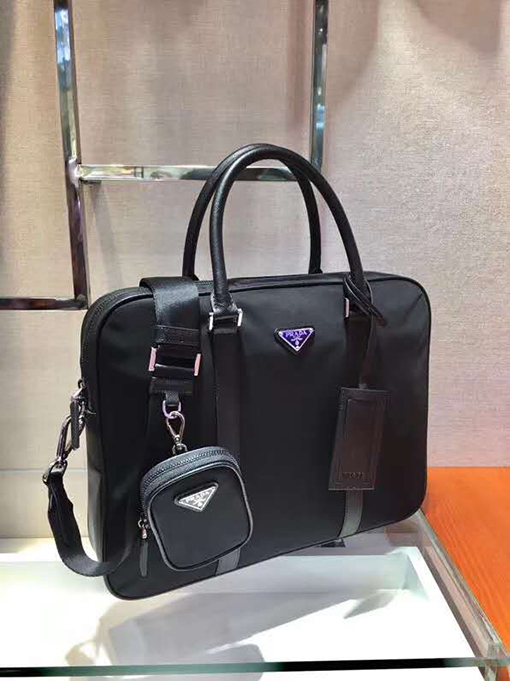 プラダファッションブリーフケース